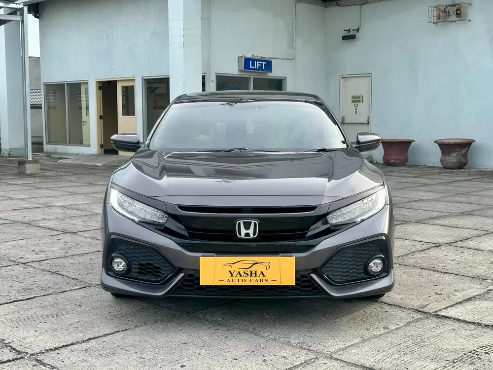 Honda Civic Hatchback E 1.5 Turbo 2019 (KM30k)