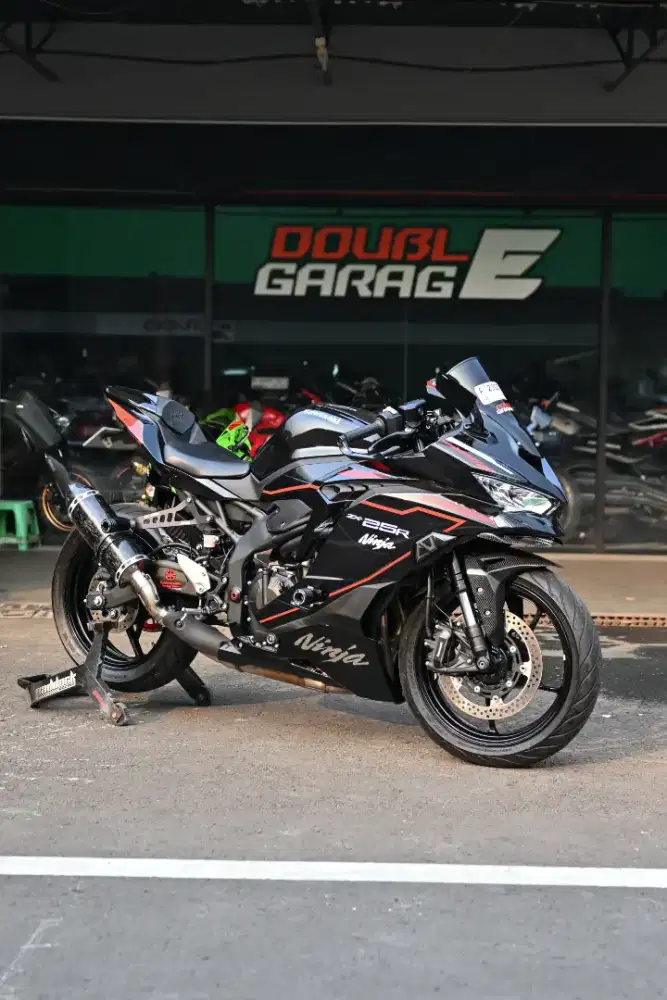 KAWASAKI NINJA ZX25RR HITAM 
‎NIK 2023 
‎