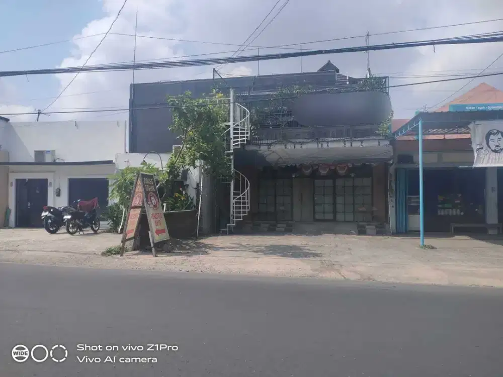 Gedung Ruko 2,5 Lantai Dekat UNSUD Harga Menarik Dibawah Pasaran