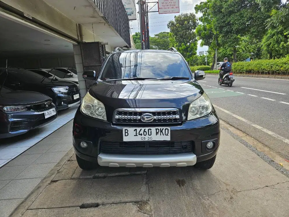 Daihatsu Terios TX Tahun 2011 Hitam Matic