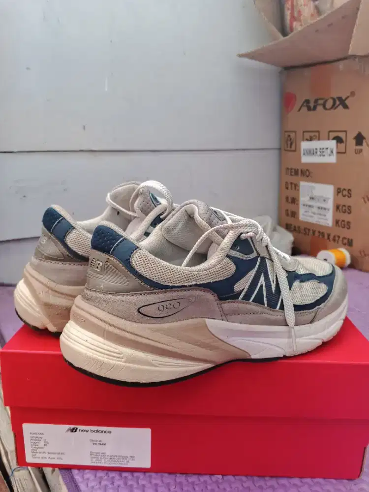 Sepatu New Balance original uk 44