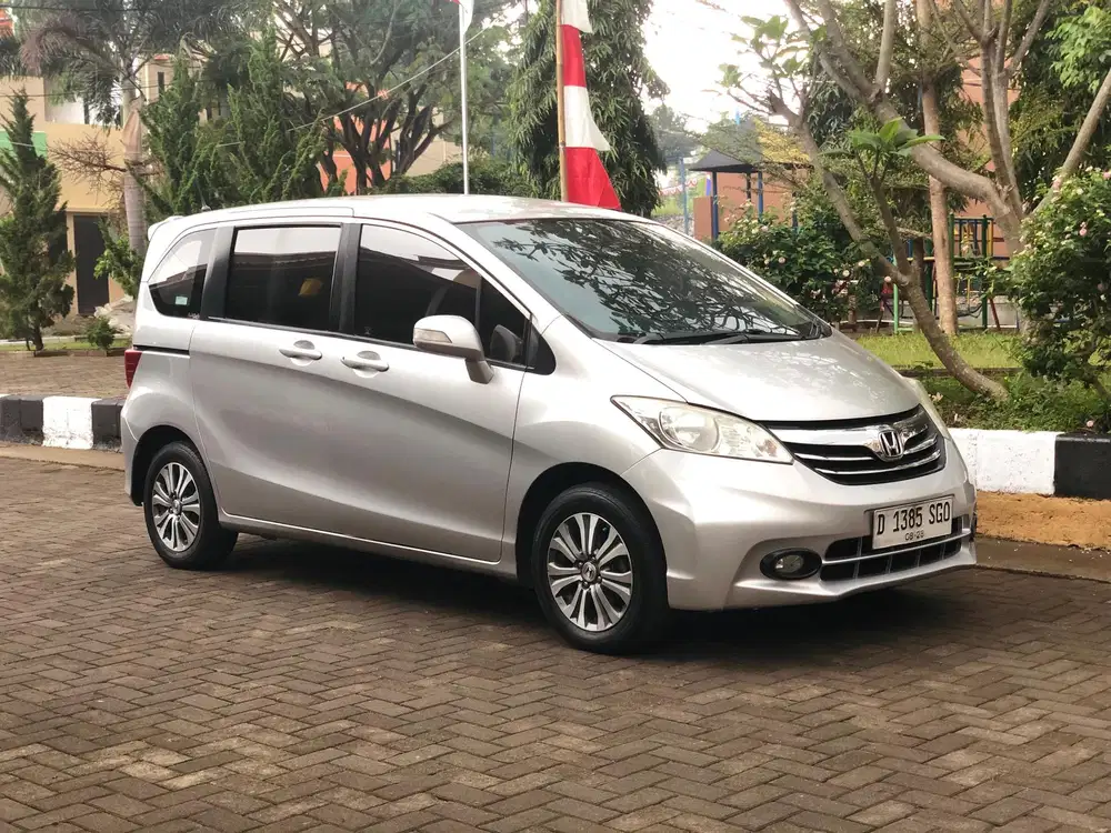Honda Freed 2013 Bensin
