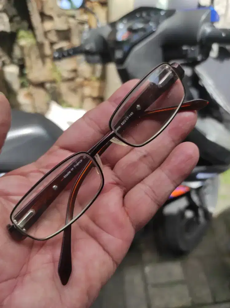 Kacamata baca merk Tag Heuerade in France mulus authentic orisinil