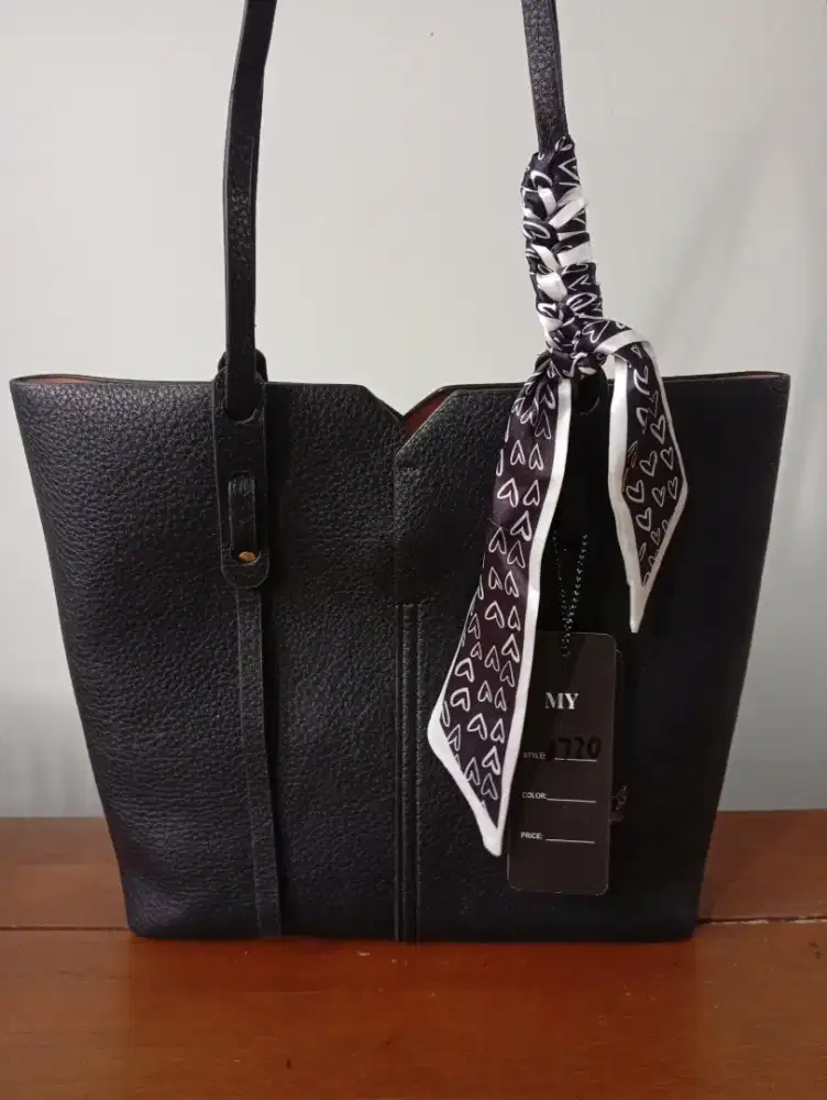 Tas MY Hitam | Preloved