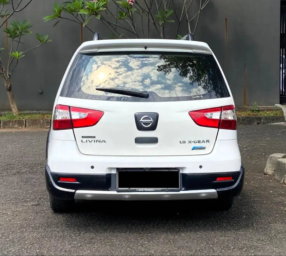 Grand Livina 1.5 X-Gear 3 baris 2018 TDP 15 JT Cash Kredit BERGARANSI