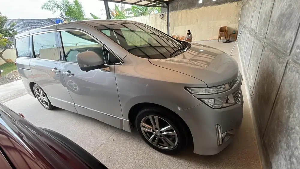 Nissan Elgrand 2012 kondisi super antik
