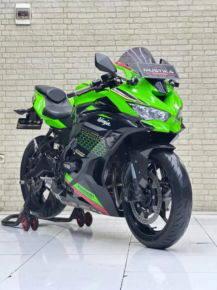 KAWASAKI ZX25R ABS QS KRT 2021 - Chintia Mustika