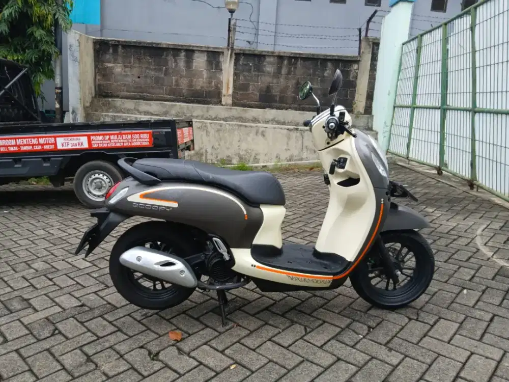 SCOOPY SPORTY 2024 DP 500 RIBU PLAT DKI SELATAN UNIT GRESS BERGARANSI