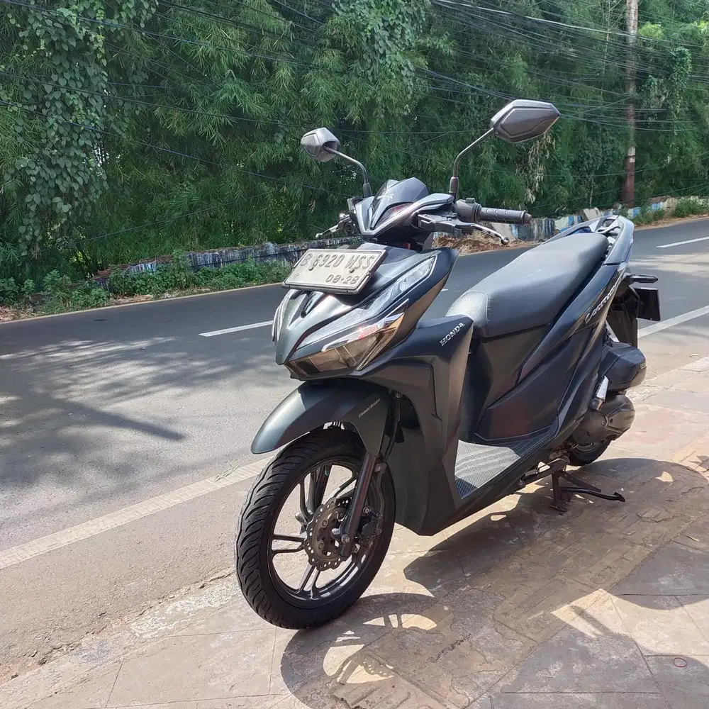 Honda Vario 150 New 2018 Hitam Bagus lengkap Mesin Cakep