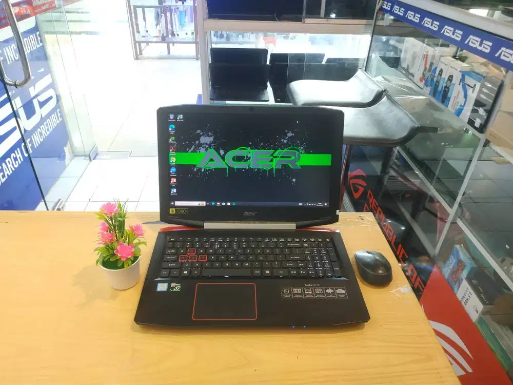 FOR SALE LAPTOP ACER ASPIRE VX5-591G CORE i7 RAM 16GB SSD 512GB NVIDIA