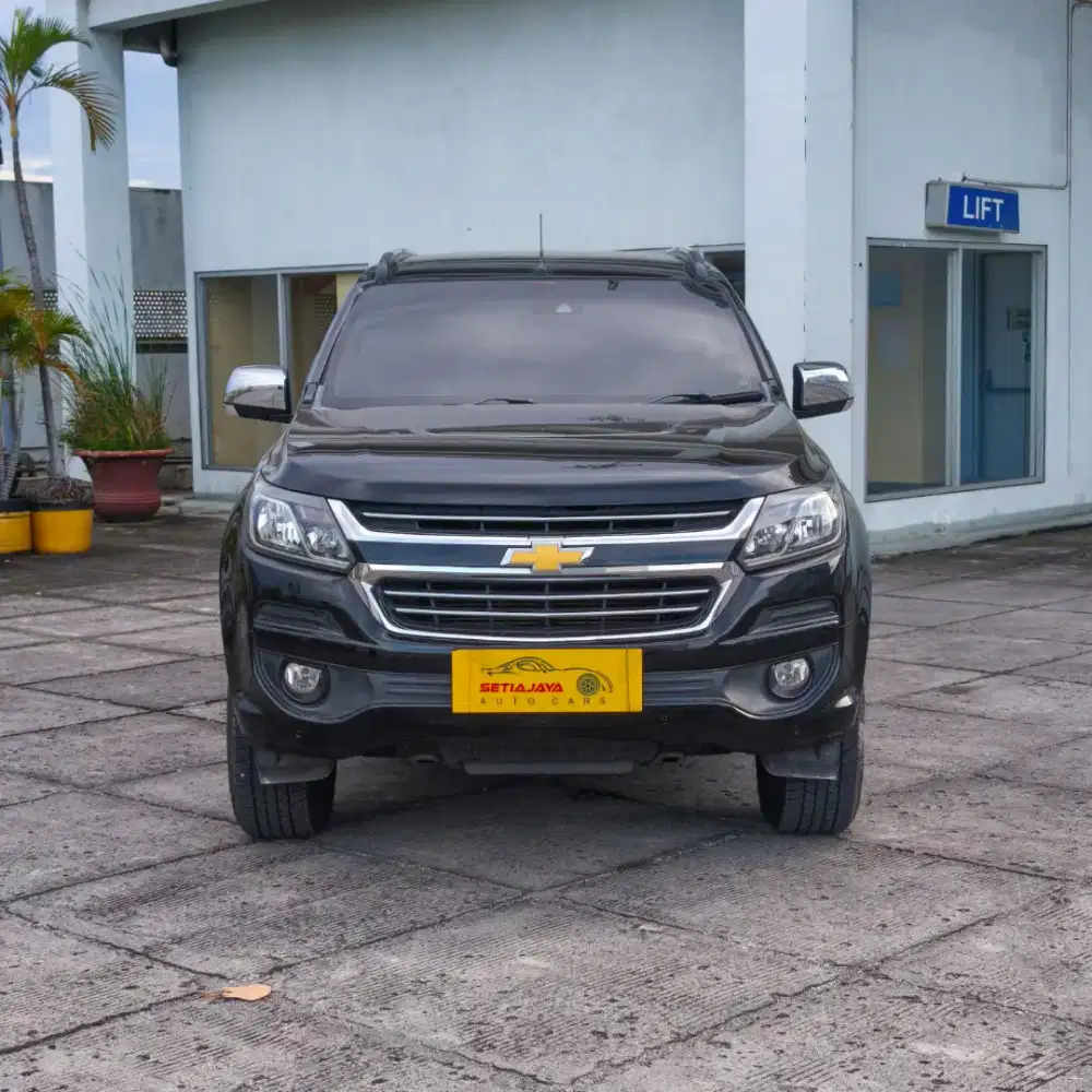 CHEVROLET TRAILBLAZER 2017 KM 70RBAN HITAM