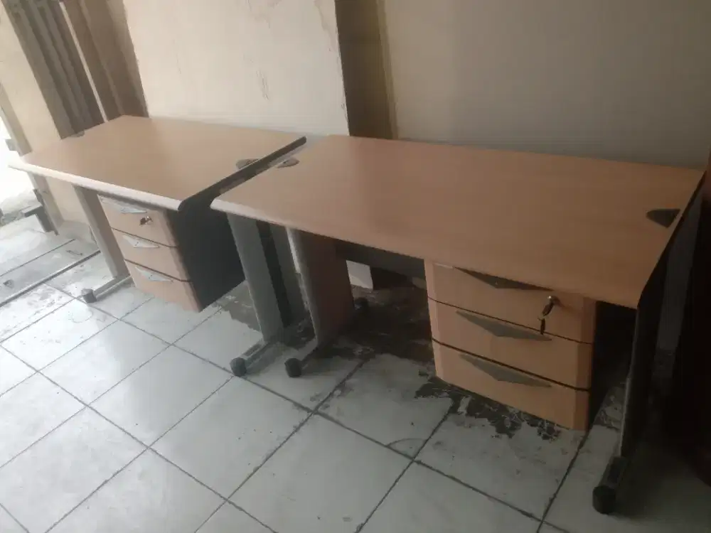 Meja kerja meja belajar komputer