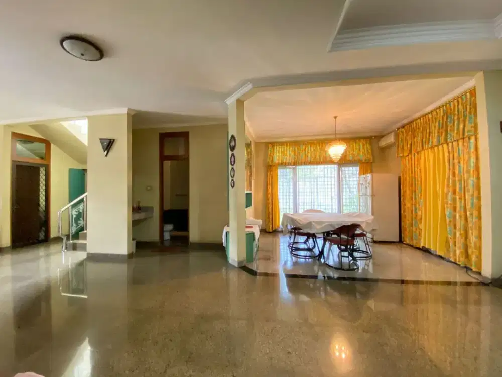 A232 Dijual Murah Rumah Besar Ready Terawat di Kavling DKI Meruya