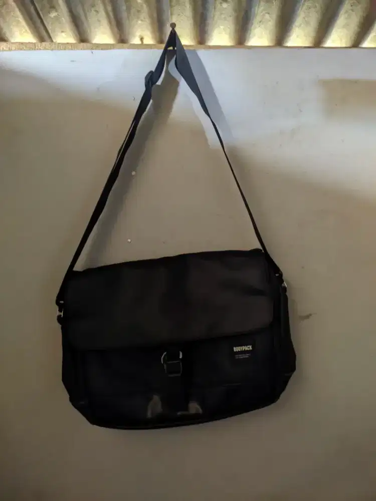 Tas selempang bodypack prodiger