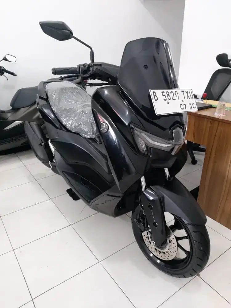 YAMAHA NMAX NEO HITAM GLOSSY THN 2025