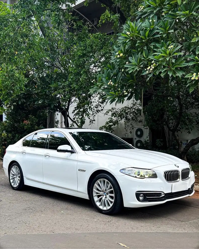MURAH BMW F10 528i LCI RSE FACELIFT 2014
