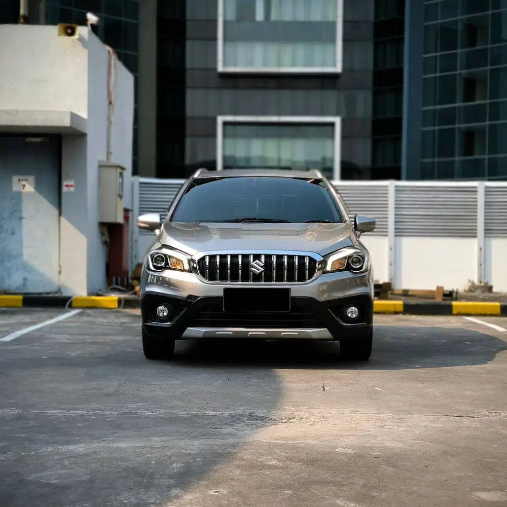 SUZUKI SX4-CROSS 2022 AT SIAP PAKAI DAN TERAWAT KM ASLI BERGARANSI