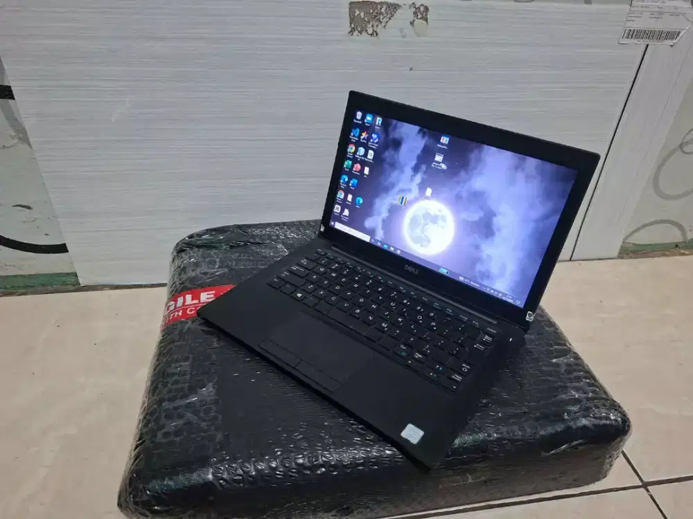 Laptop dell siap pake udah ssd siap kerja kuliah sekolah
