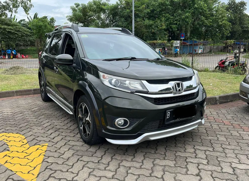(CASH) Honda BRV Prestige 2016/2017 Hijau Tangan pertama Istimewa