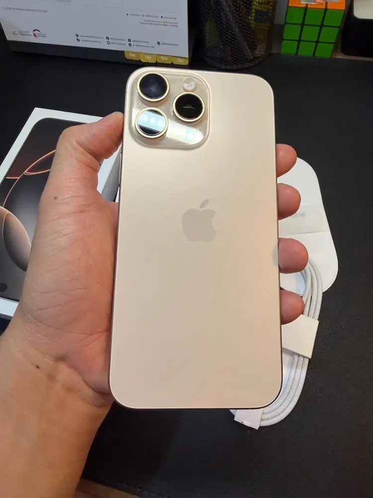 Iphone 16 promax 256gb (garansi April 2026)