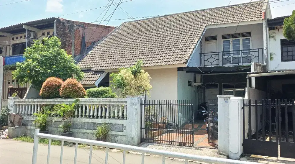 Dijual Rumah di Perumahan Taman Asri