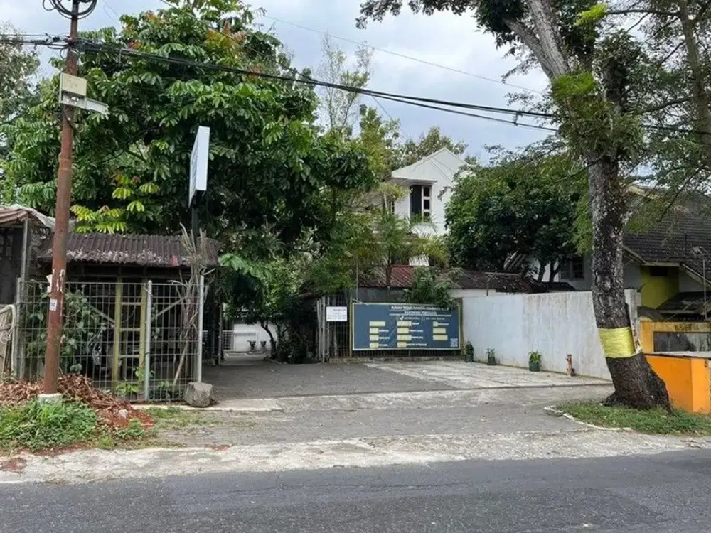 Dijual Cepat Tanah Komersil 322 Meter Persegi Strategis