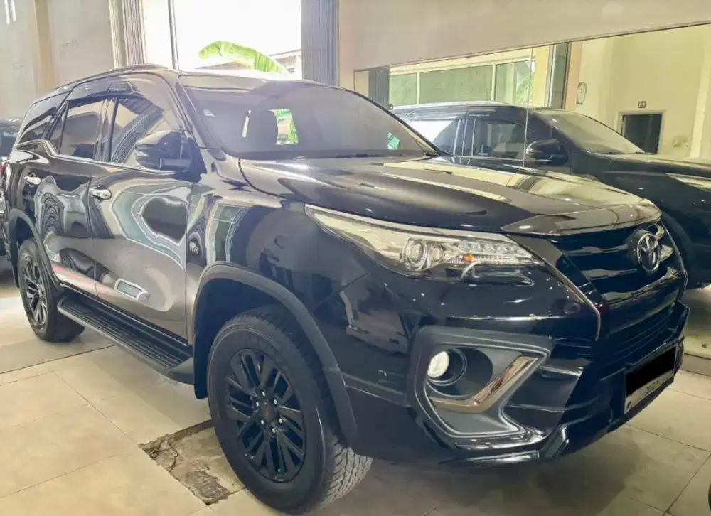 Fortuner SRZ TRD Sportivo 2019 Matic