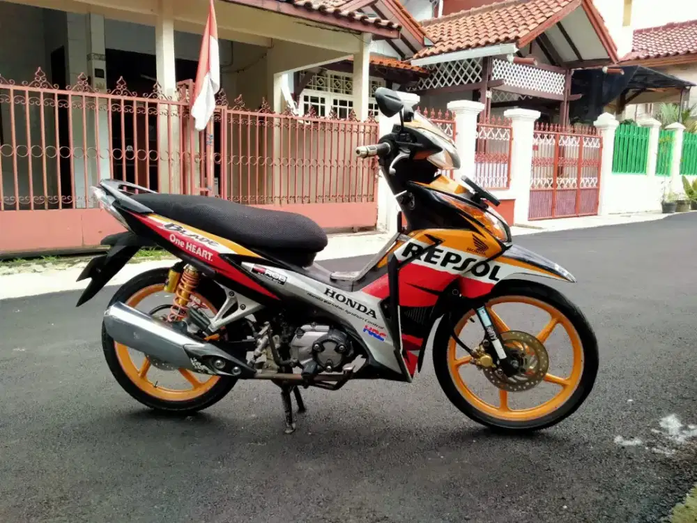 Honda Blade Repsol 2012 B Depok bisa TT