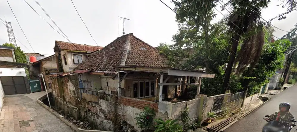 Rumah di Pusat Kota Bandung dekat Museum Merdeka Asia Afrika Alun alun