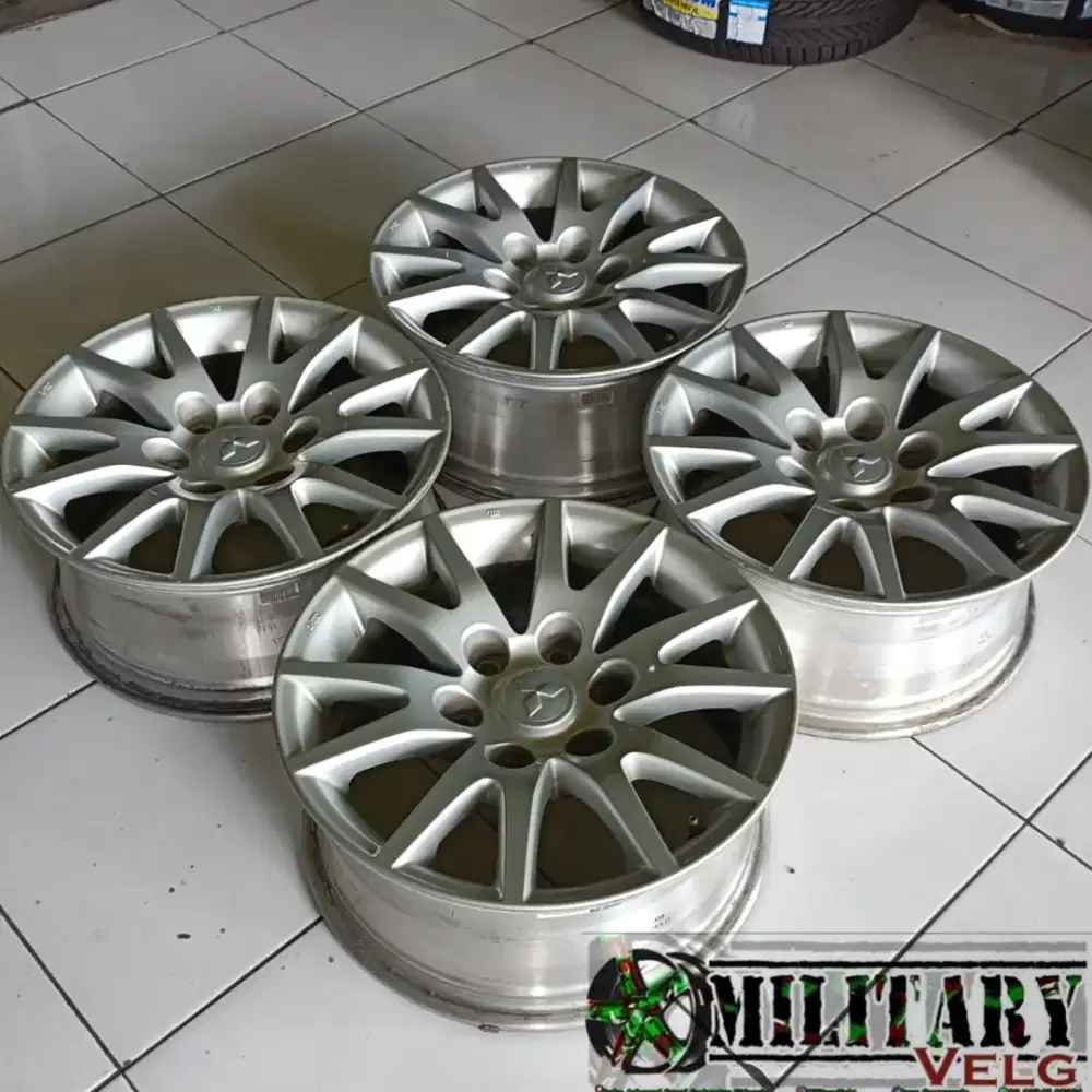 OEM Mitsubishi Pajero R17