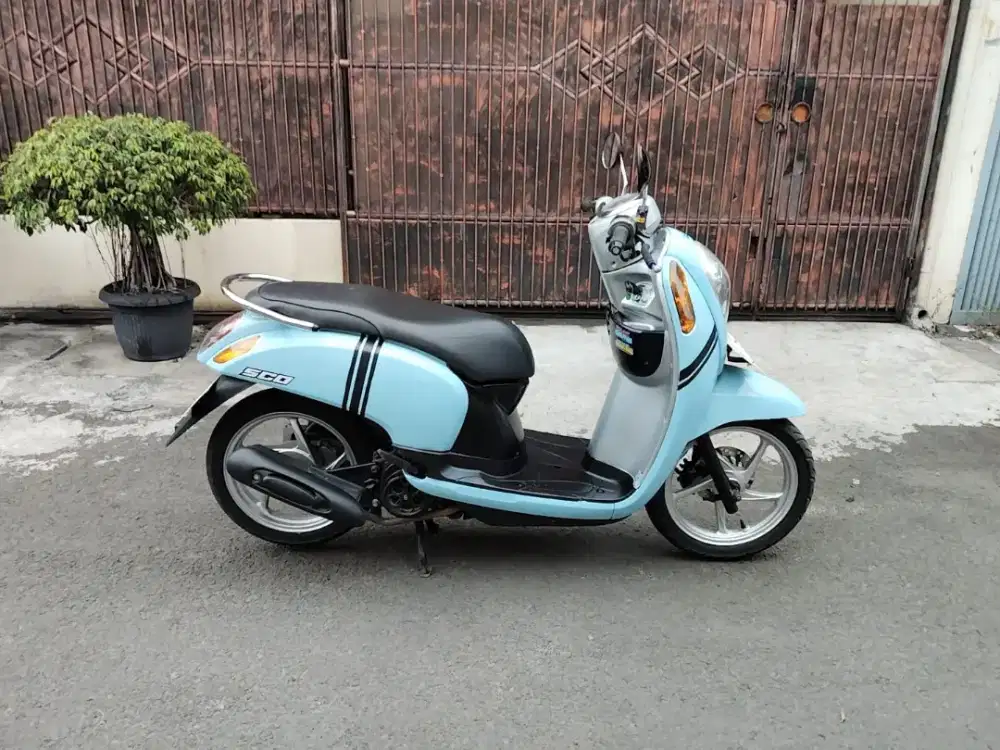 Honda Scoopy f1 tahun 2015 starter halus pajak hidup siap pakai