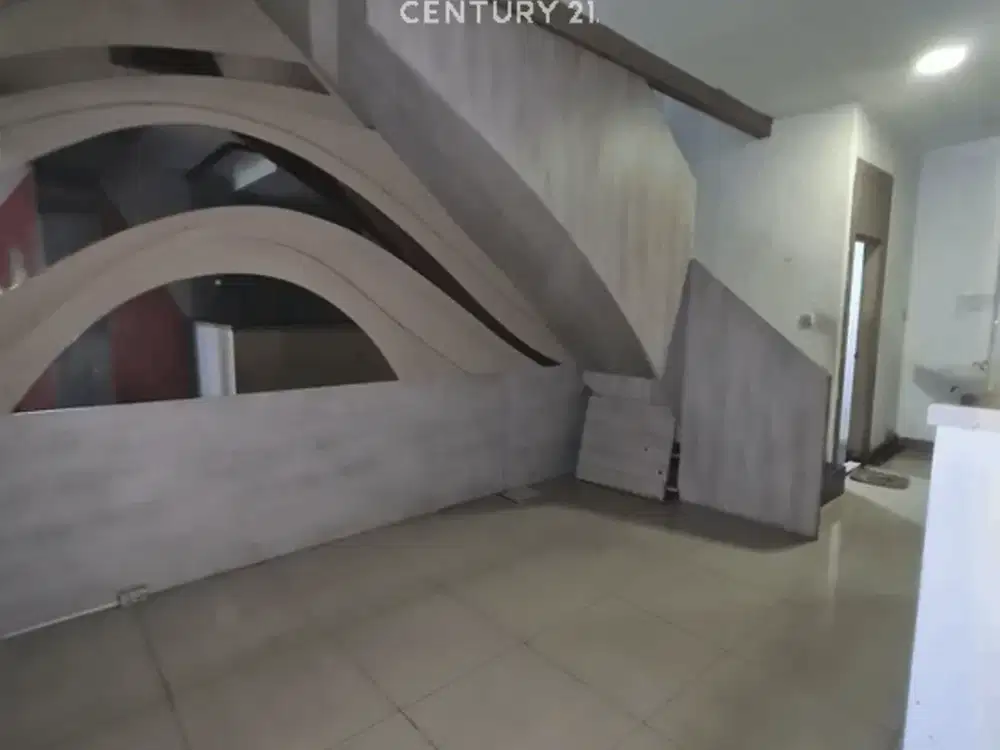 Ruko 4 Lt Dekat Tempat Kuliner Di Boulevard Kelapa Gading R2164