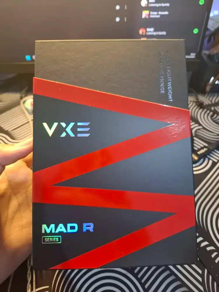 VXE MAD R 8K Polling Rate