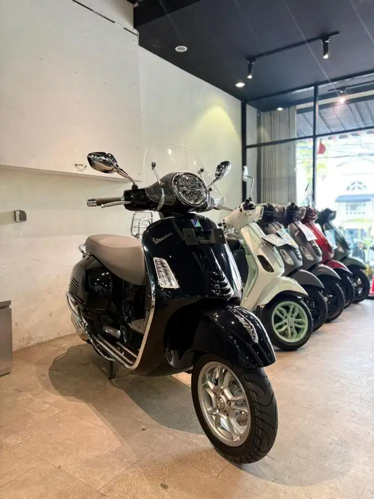VESPA GTS 150 4V IGET FACELIFT KEYLESS 2024