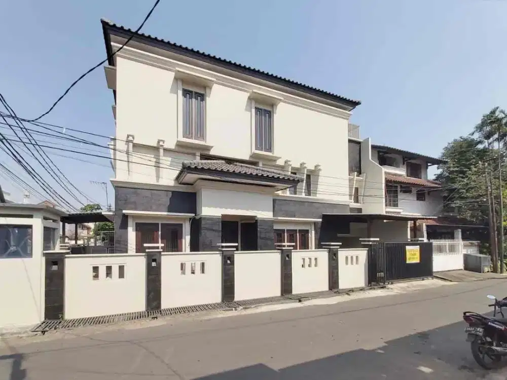 Rumah di Komplek MPR Cipete Jakarta Selatan