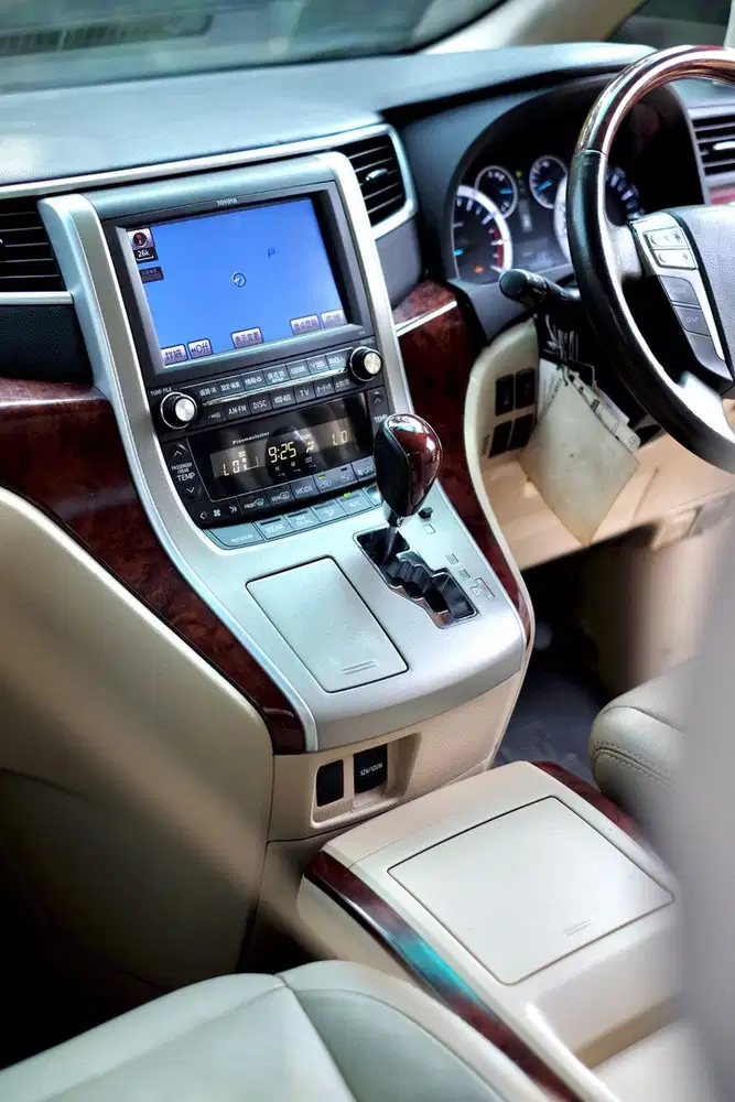 Toyota Vellfire 2008 Bensin