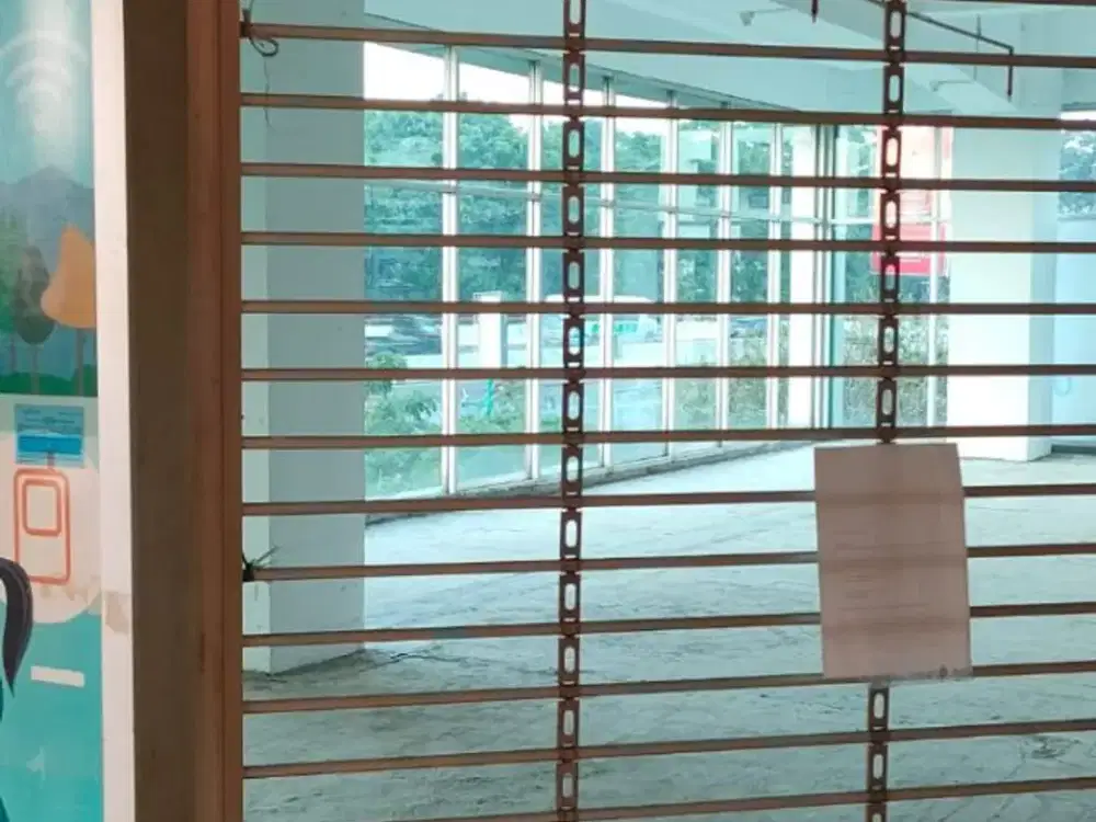 DISEWAKAN RUANG USAHA DI LANTAI 1 BALTOS (atasnya azko) cocok u kantor/les/sports area M