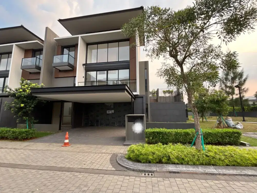 Dijual Rumah Mewah 3 Lantai Type 12 Corner di Cluster Laurel, Navapark BSD Dengan Private Lift & Best View