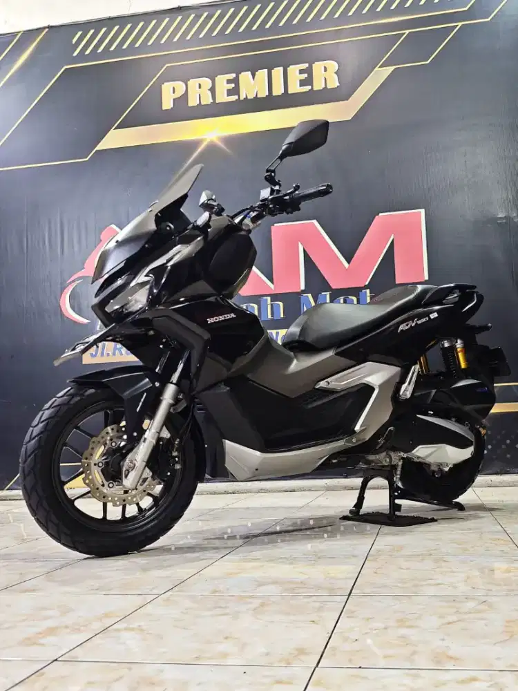 Honda New ADV 160 CBS TH 2022 Hitam glossy cakep