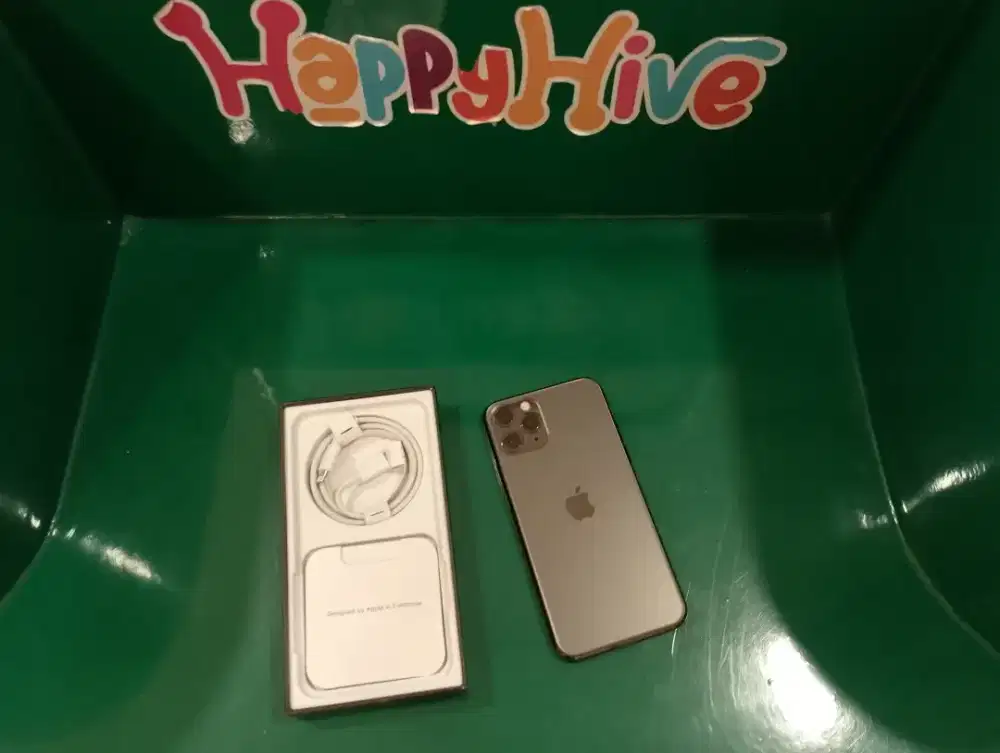 Iphone 11 pro max 256gb enak sekali cuy