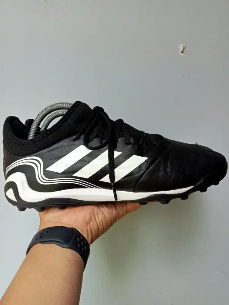 jual sepatu adidas copa sense.TF core black white GW4965