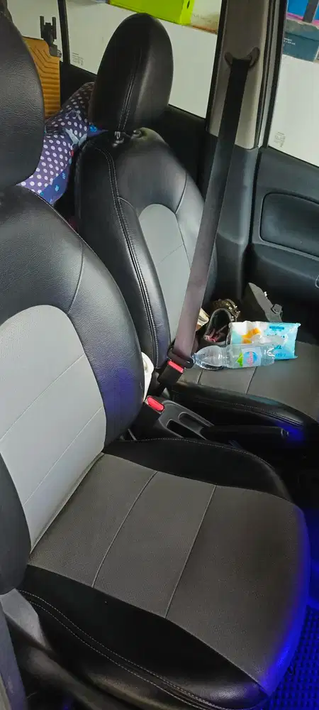 Nissan March 2011 Bensin