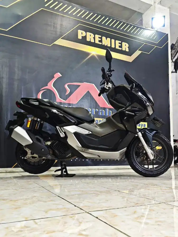 Honda New ADV 160 CBS TH 2022 Hitam Glossy satset