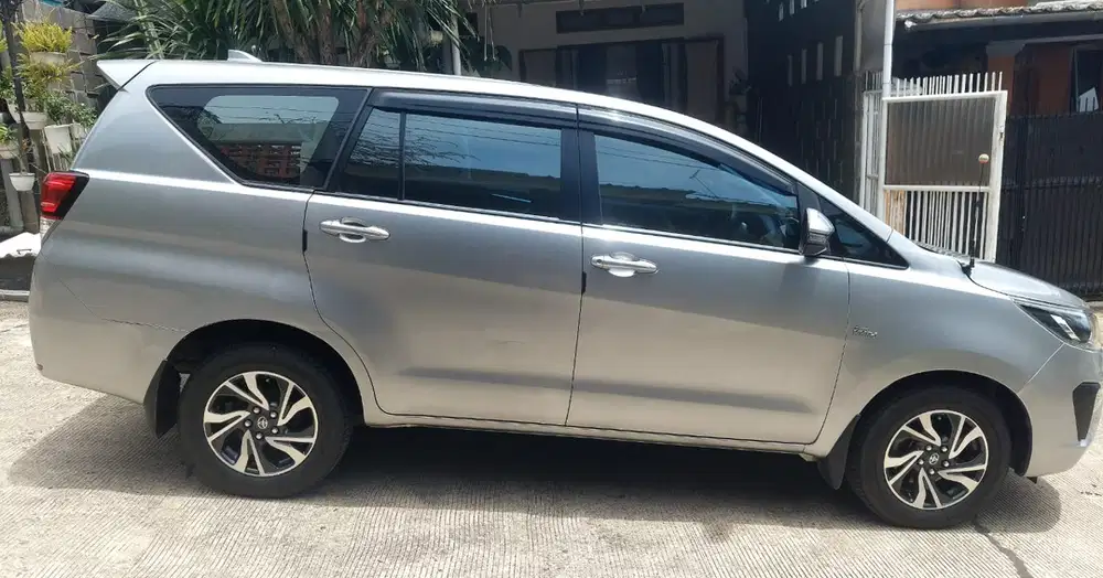 Toyota Kijang Innova 2020 Bensin