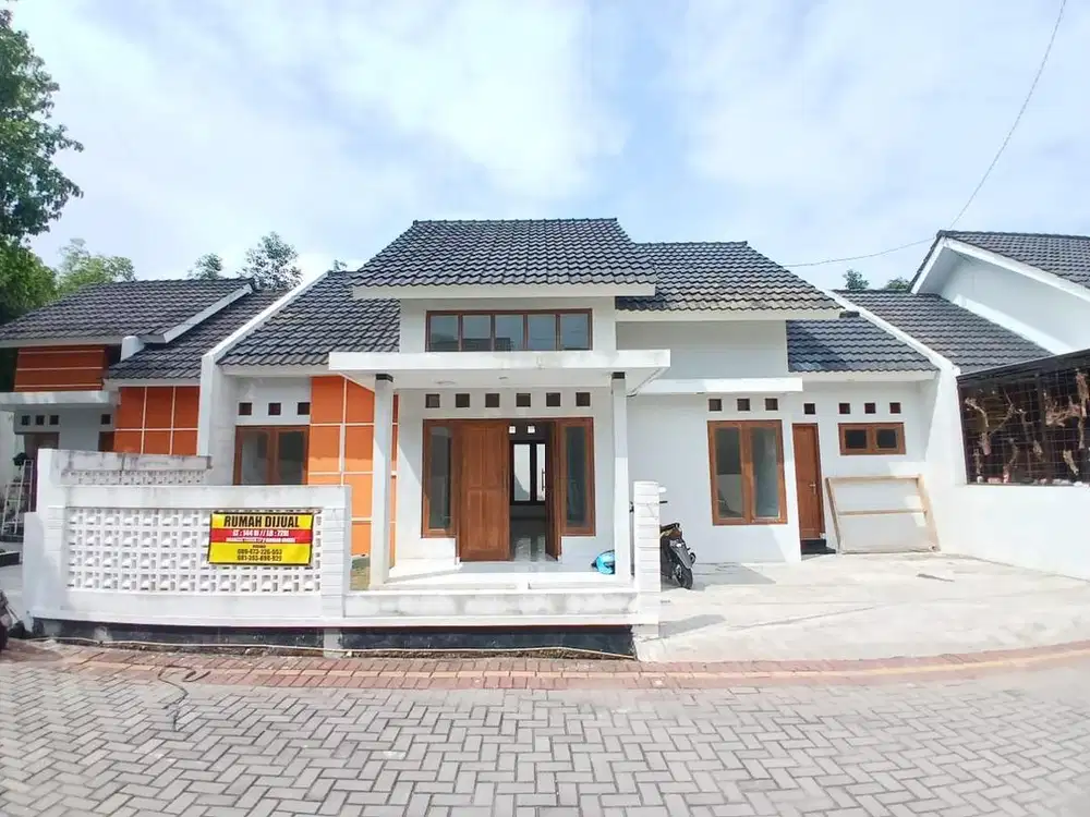 Di Jual Rumah 3 KT, 2 KM, perumahan safira green foreest
