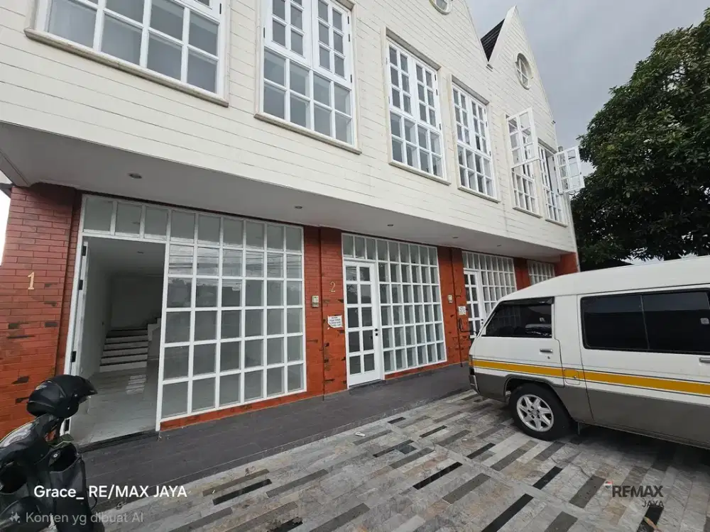 Ruko Modern 2 Lantai Siap Pakai Dijual, di Kerobokan
