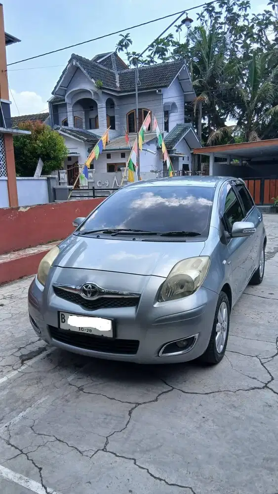 Jual santai mobil pribadi Toyota Yaris J 1.5 Automatic tahun 2011