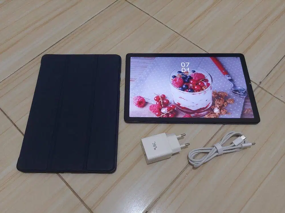 Samsung Tab A9+ Plus Wifi + Cellular 5G 8/128 gb Black ex SEIN Resmi