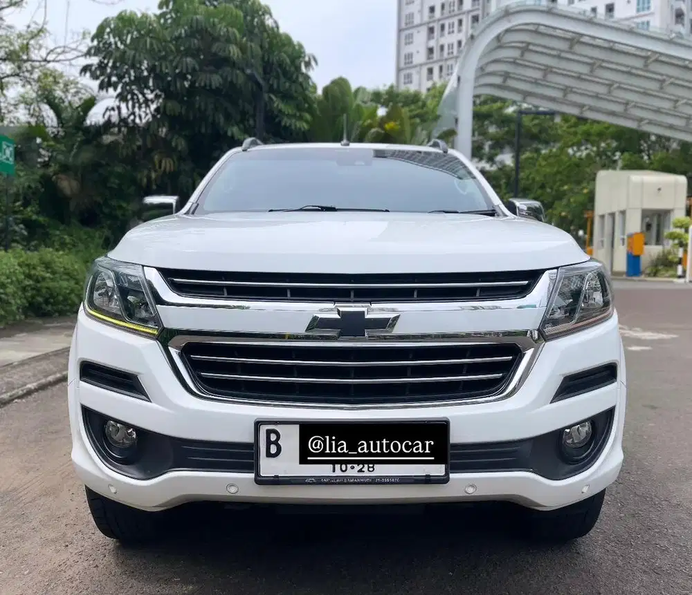 Harga Cash Kredit Dijual Chevrolet TRAILBLAZER 2.5 LTZ 2018 Matic Irit