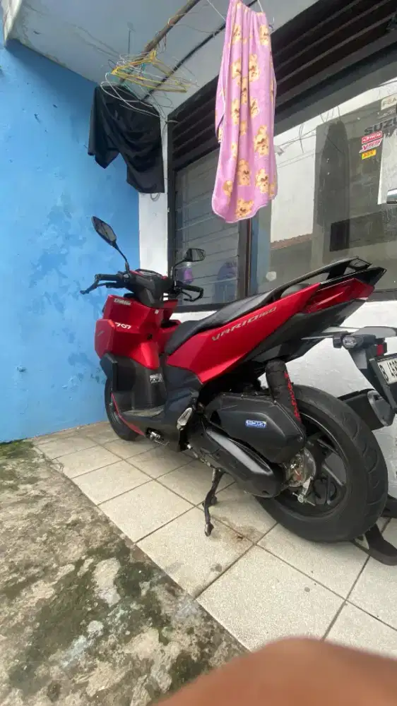 Vario 160 2023 warna merah